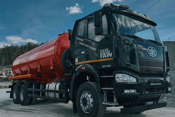 Автоцистерна вакуумная FAW 6х4