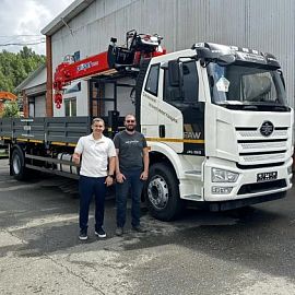 Передан автомобиль!   Бортовой с КМУ Prosper PR816 на шасси FAW J6L отправился для дальнейшей работы на строительных площадках.