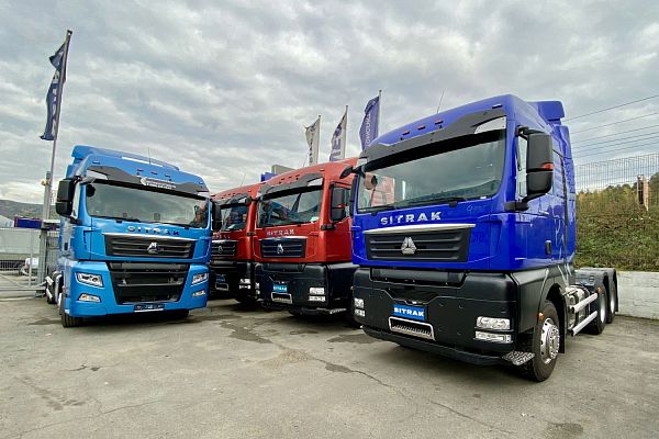 Тягач SITRAK C7H 6х4 рессорный